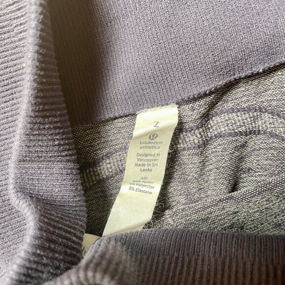 Lot of 3 Women's Sz 2 Lululemon Leggings (Inseams 26.5 + 17") + Tank Top - Picture 7 of 12